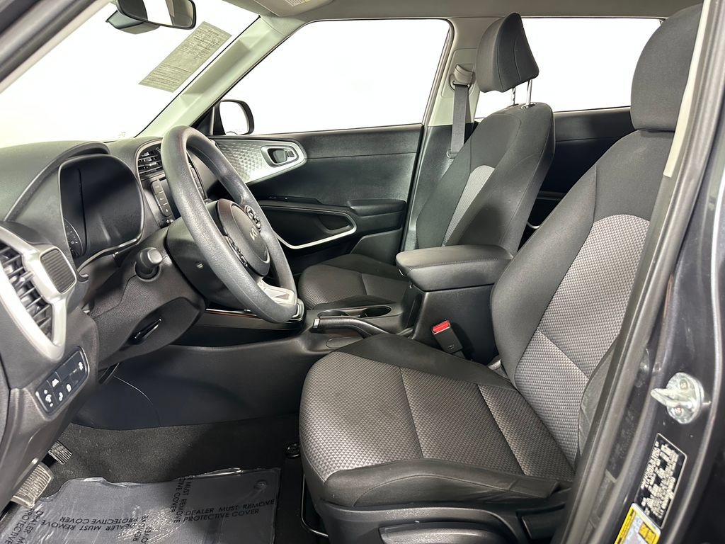 Used 2022 Kia Soul LX w/ Technology Package FWD image 14