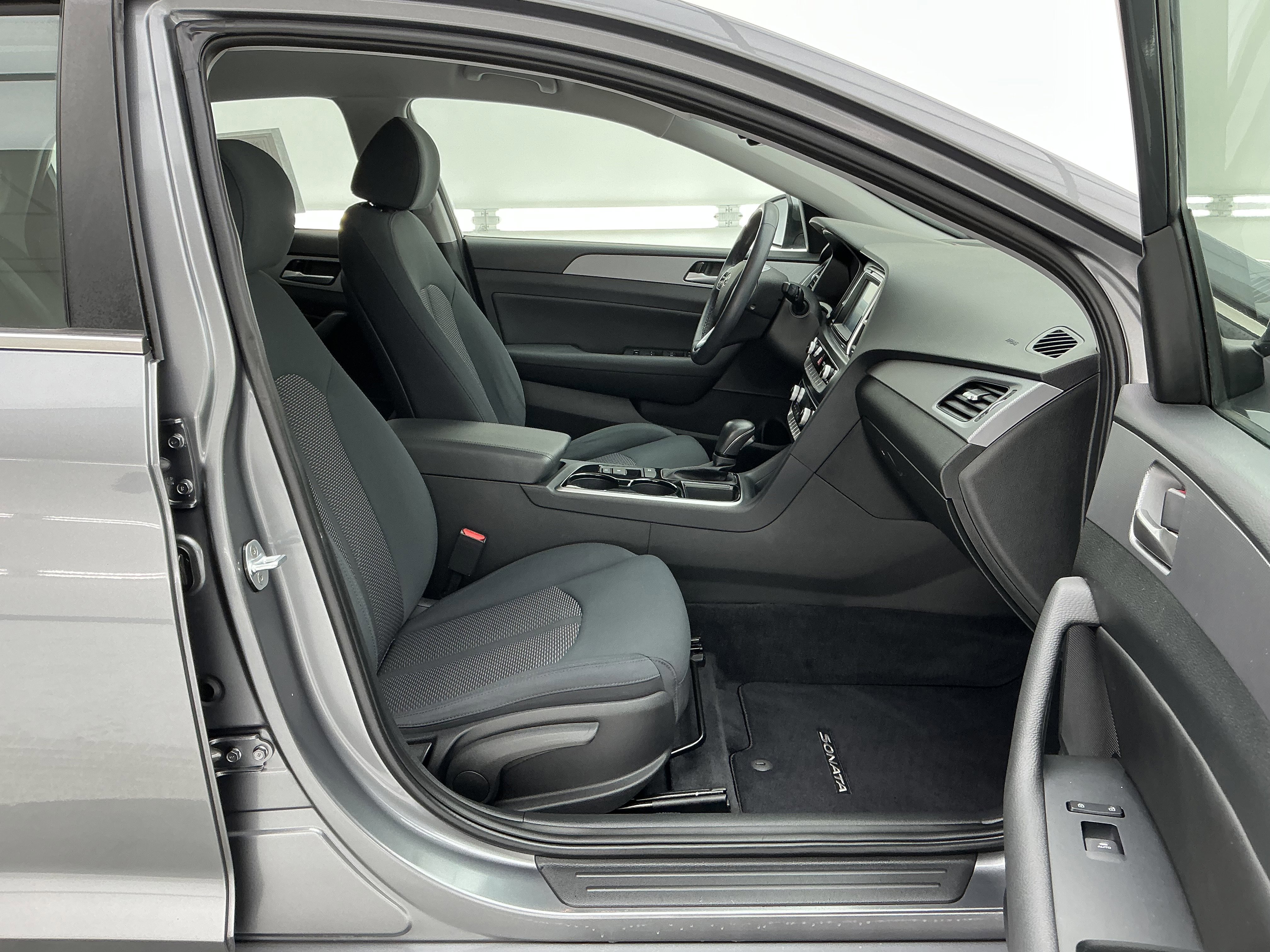 Used 2019 Hyundai Sonata SEL w/ Tech Package 02 image 25