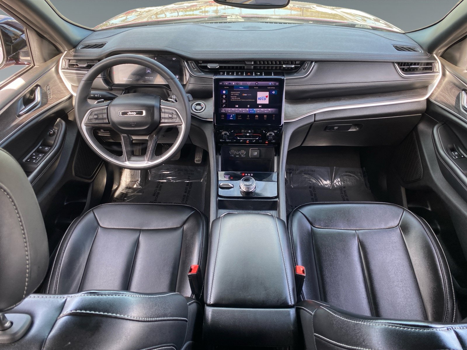 Used 2024 Jeep Grand Cherokee Limited AWD/4WD image 10