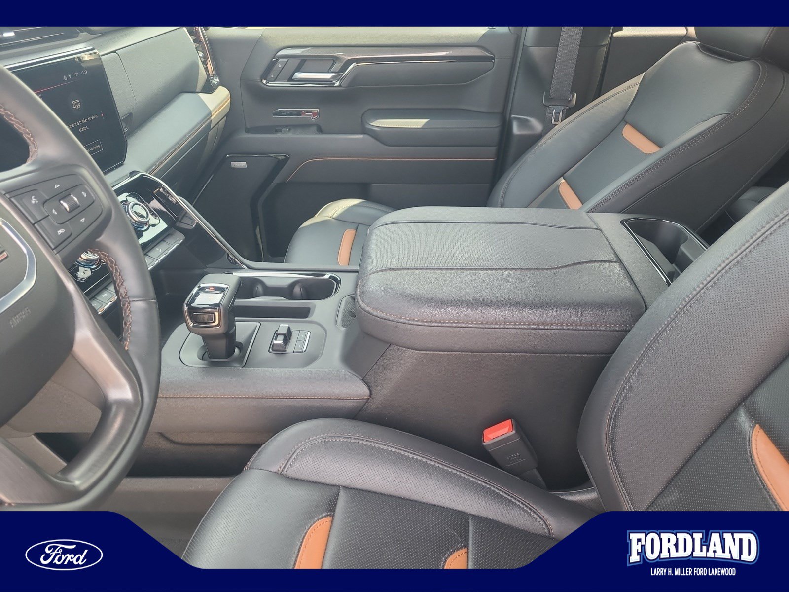 Used 2025 GMC Sierra 1500 AT4 w/ AT4 Premium Package AWD/4WD image 15