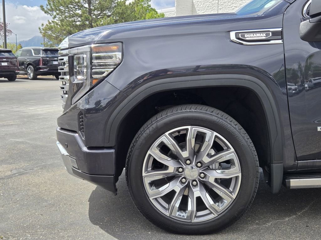 Certified 2023 GMC Sierra 1500 Denali w/ Denali Reserve Package AWD/4WD image 6