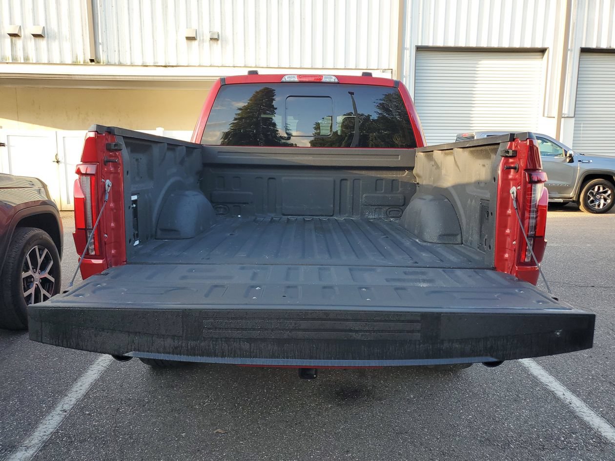 Used 2025 Ford F150 Lariat w/ Equipment Group 502A High AWD/4WD image 9
