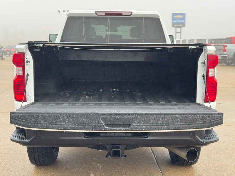 Used 2024 Chevrolet Silverado 2500 Custom w/ Custom Value Package image 4