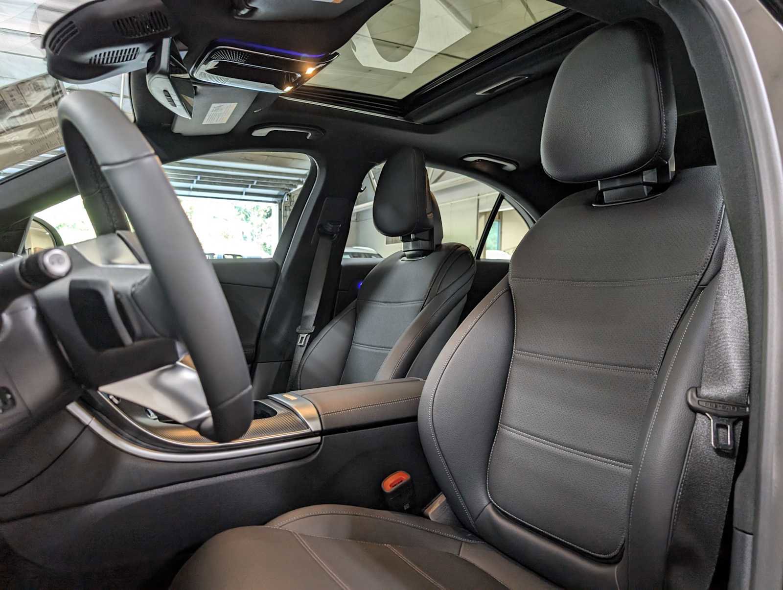 Used 2025 Mercedes-Benz C 300 4MATIC Sedan image 25