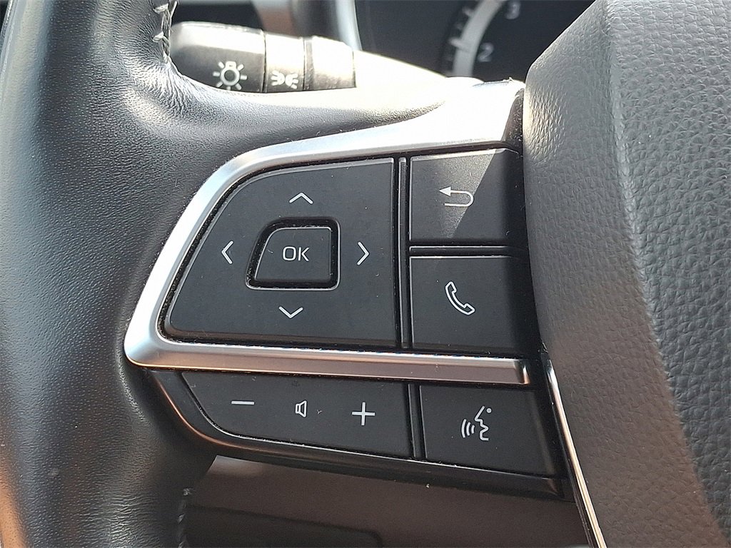 Used 2021 Toyota Highlander Limited image 21