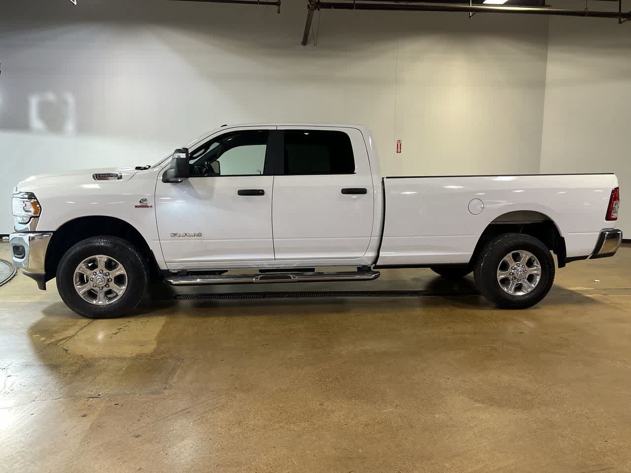 Used 2024 RAM 3500 Big Horn AWD/4WD image 5