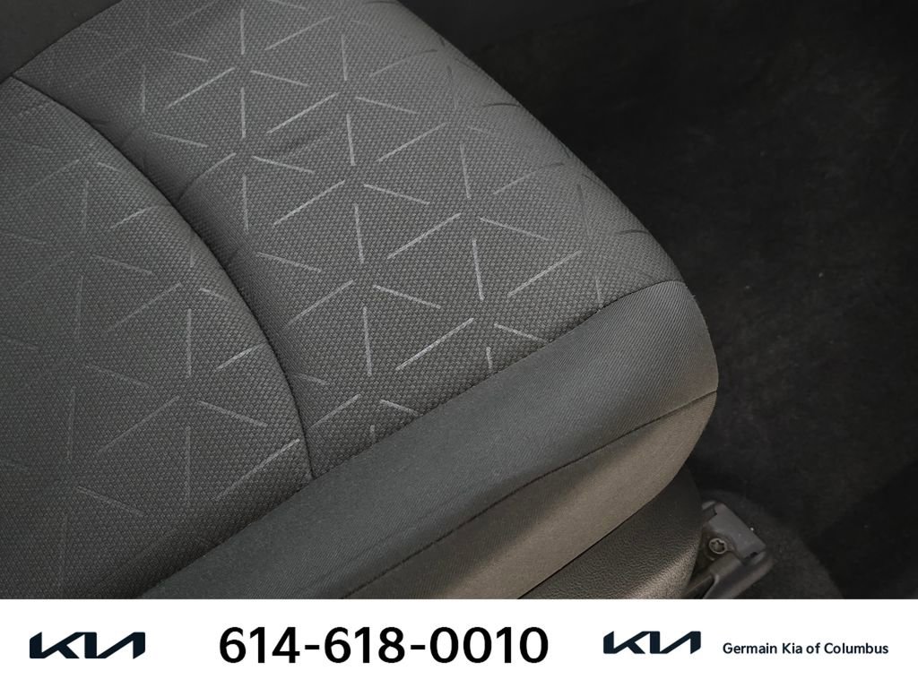 Used 2023 Toyota RAV4 XLE w/ Convenience Package image 28