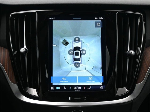 Used 2023 Volvo S60 B5 Plus image 20
