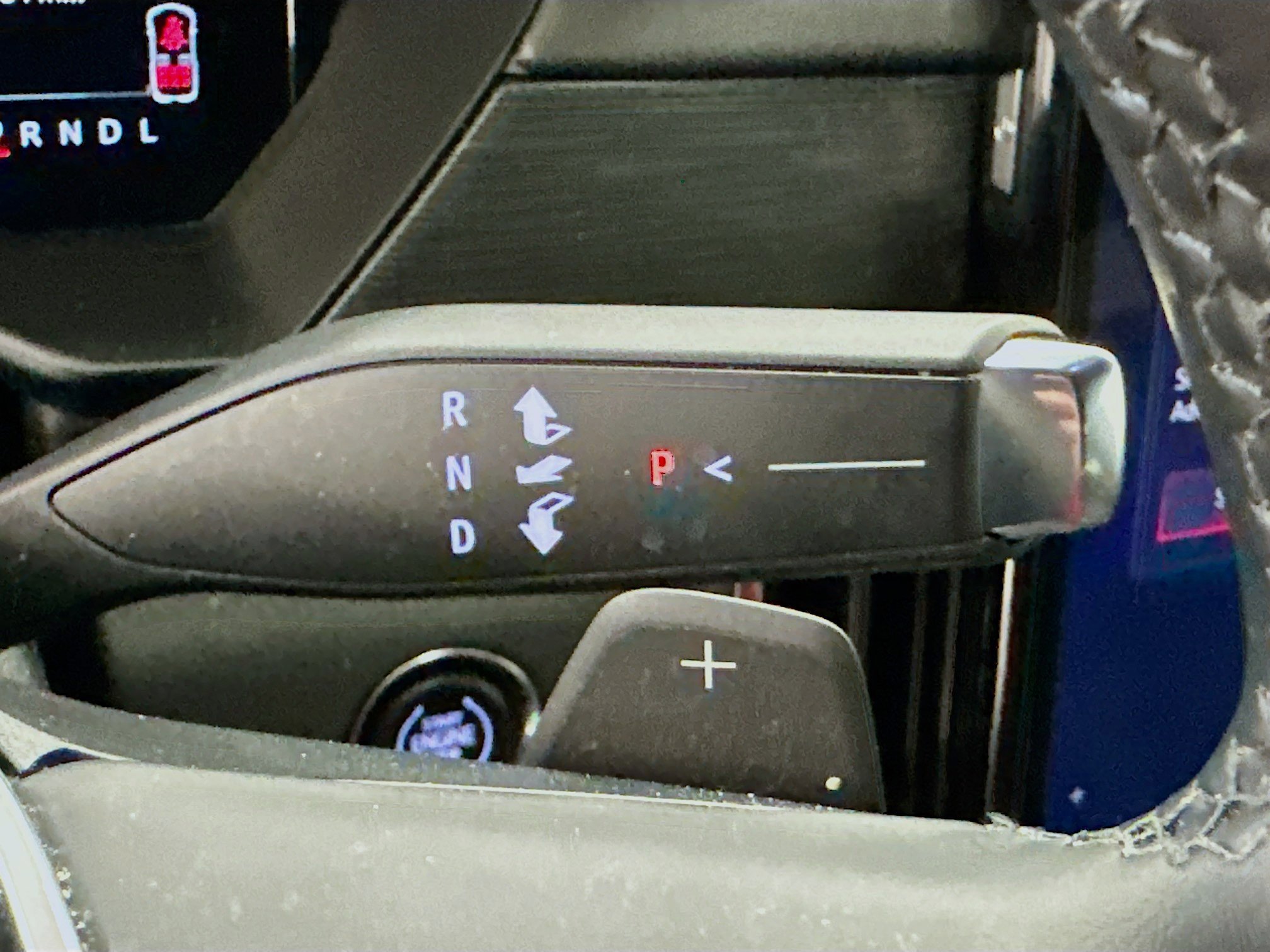 Used 2025 GMC Acadia Elevation image 25