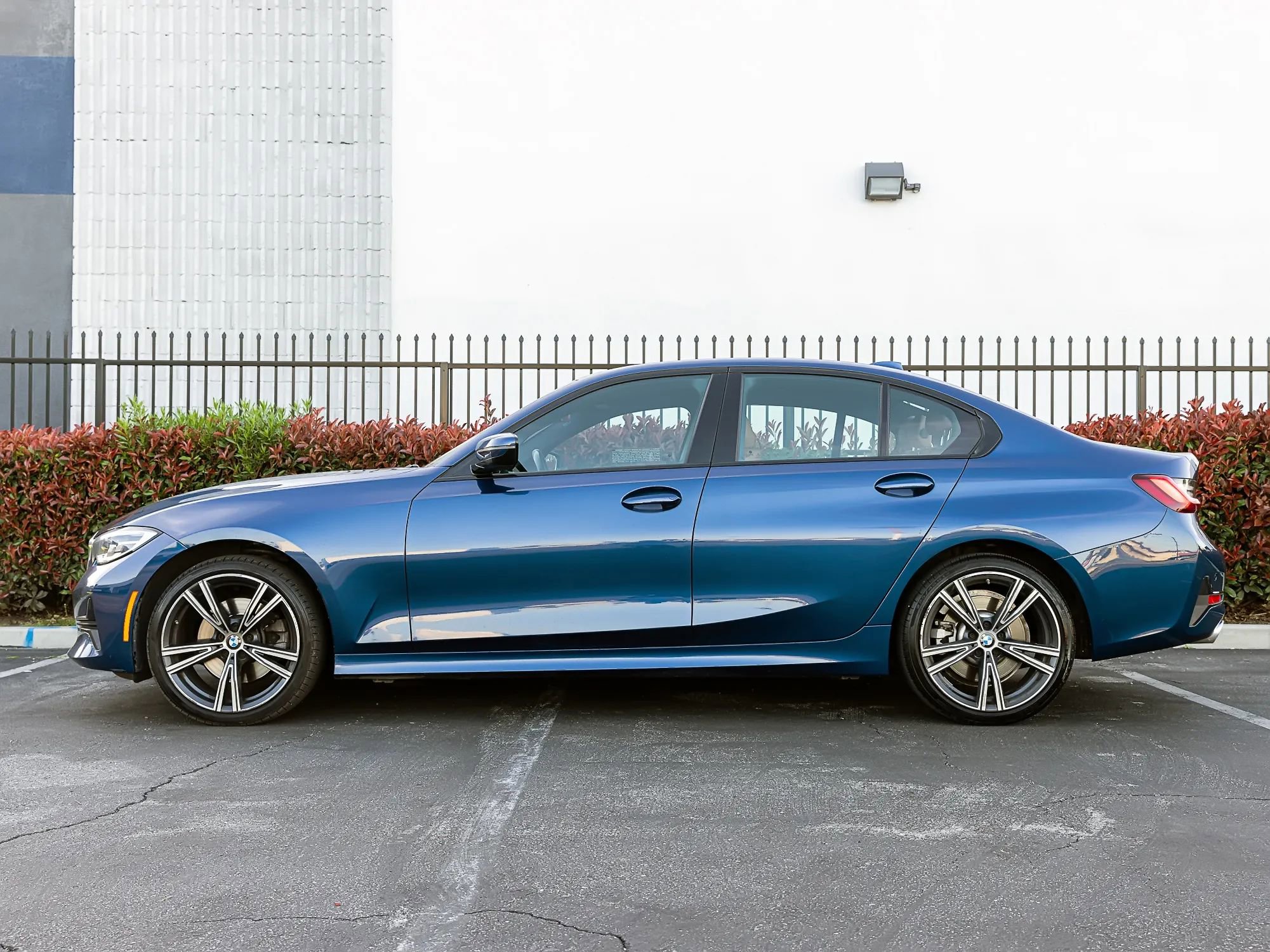 Used 2022 BMW 330i Sedan w/ Premium Package 2 image 4