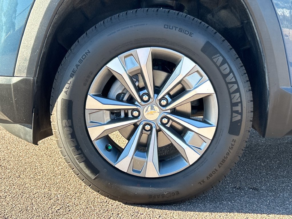 Used 2025 Chevrolet Equinox LT w/ Convenience Package II AWD/4WD image 25