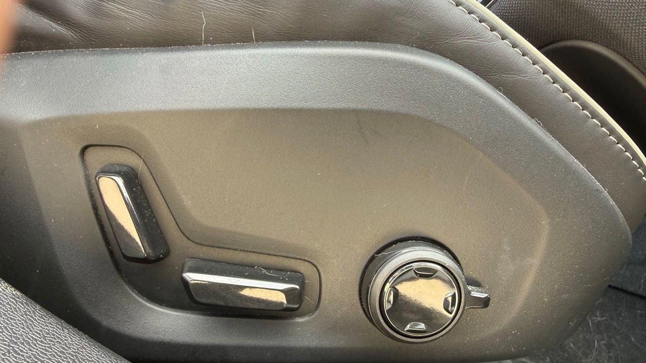 Used 2024 Volvo S60 B5 Plus w/ Climate Package FWD image 11