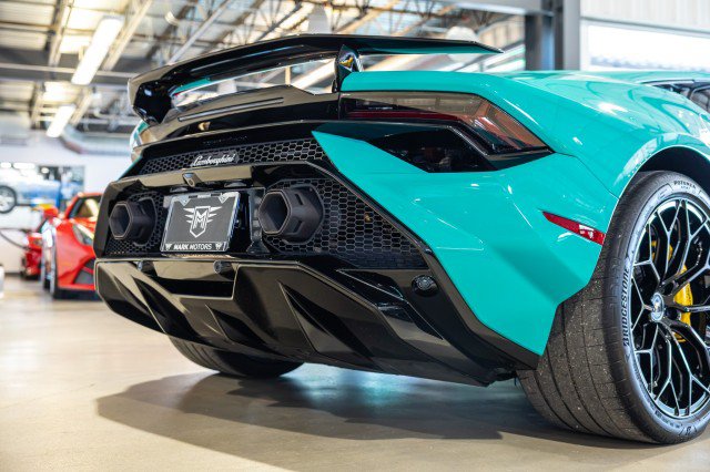 Used 2023 Lamborghini Huracan Tecnica RWD image 20