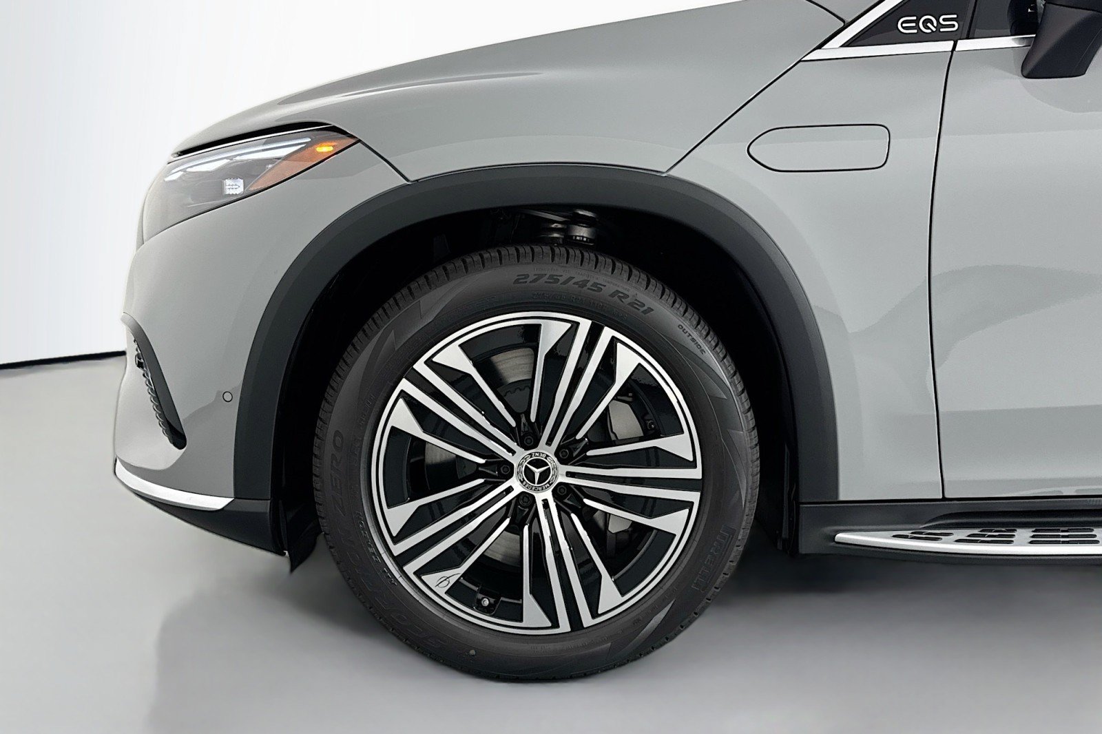 New 2026 Mercedes-Benz EQS 400 4MATIC SUV image 10