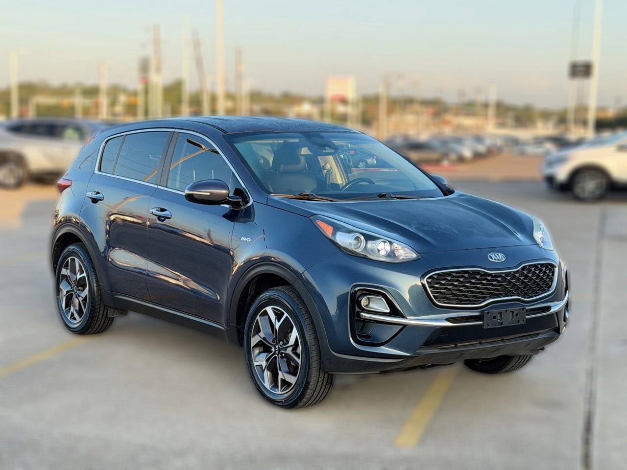 Used 2020 Kia Sportage EX AWD/4WD image 3