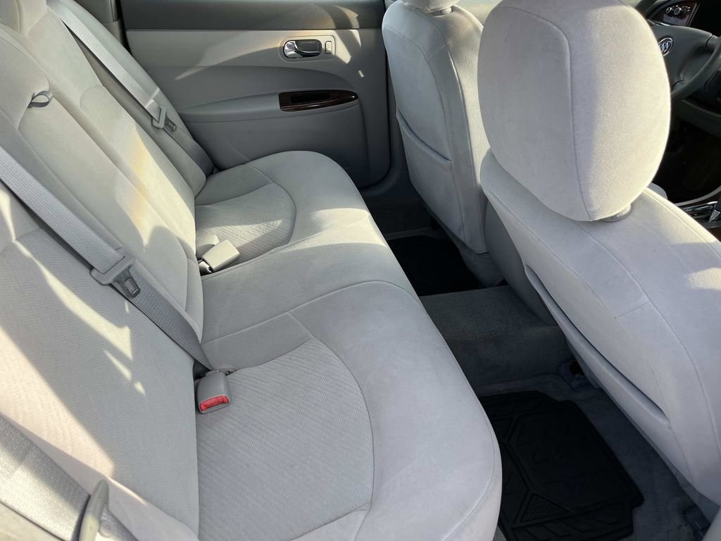 Used 2007 Buick LaCrosse CX image 19