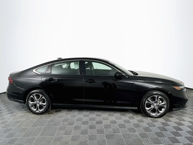 Certified 2023 Honda Accord EX image 7