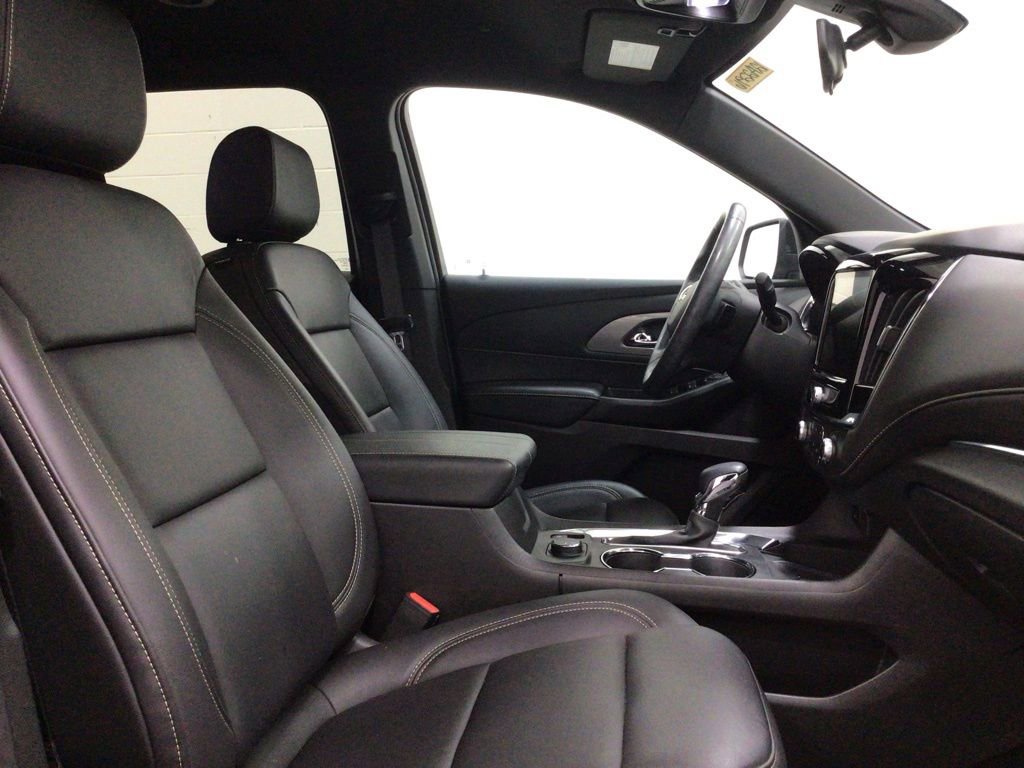Used 2023 Chevrolet Traverse LT w/ LPO, Floor Liner Package AWD/4WD image 30