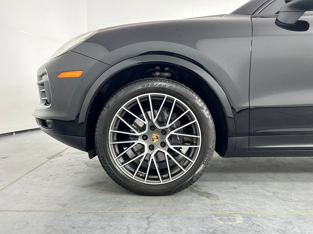 Certified 2020 Porsche Cayenne AWD/4WD image 11