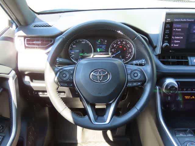 Used 2022 Toyota RAV4 SE w/ Convenience Package AWD/4WD image 19