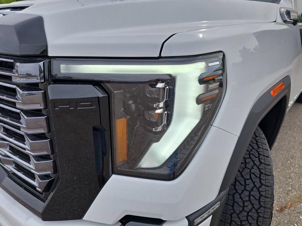 New 2026 GMC Sierra 2500 Denali Ultimate AWD/4WD image 35