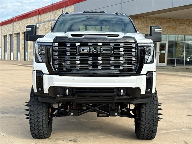Used 2025 GMC Sierra 3500 Denali Ultimate image 2
