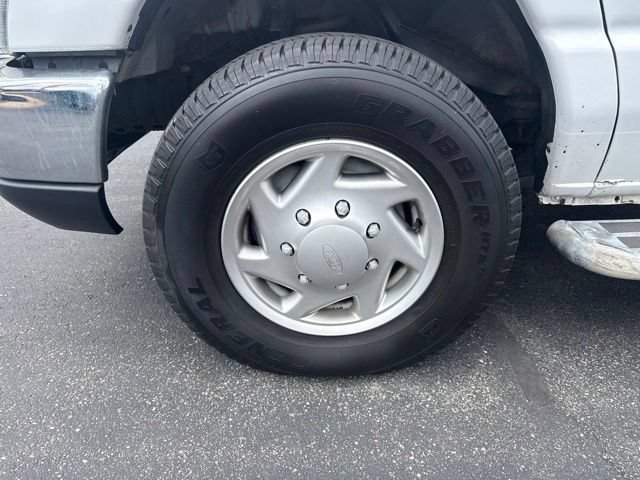Used 2012 Ford E-250 and Econoline 250 w/ PWR Group RWD image 9