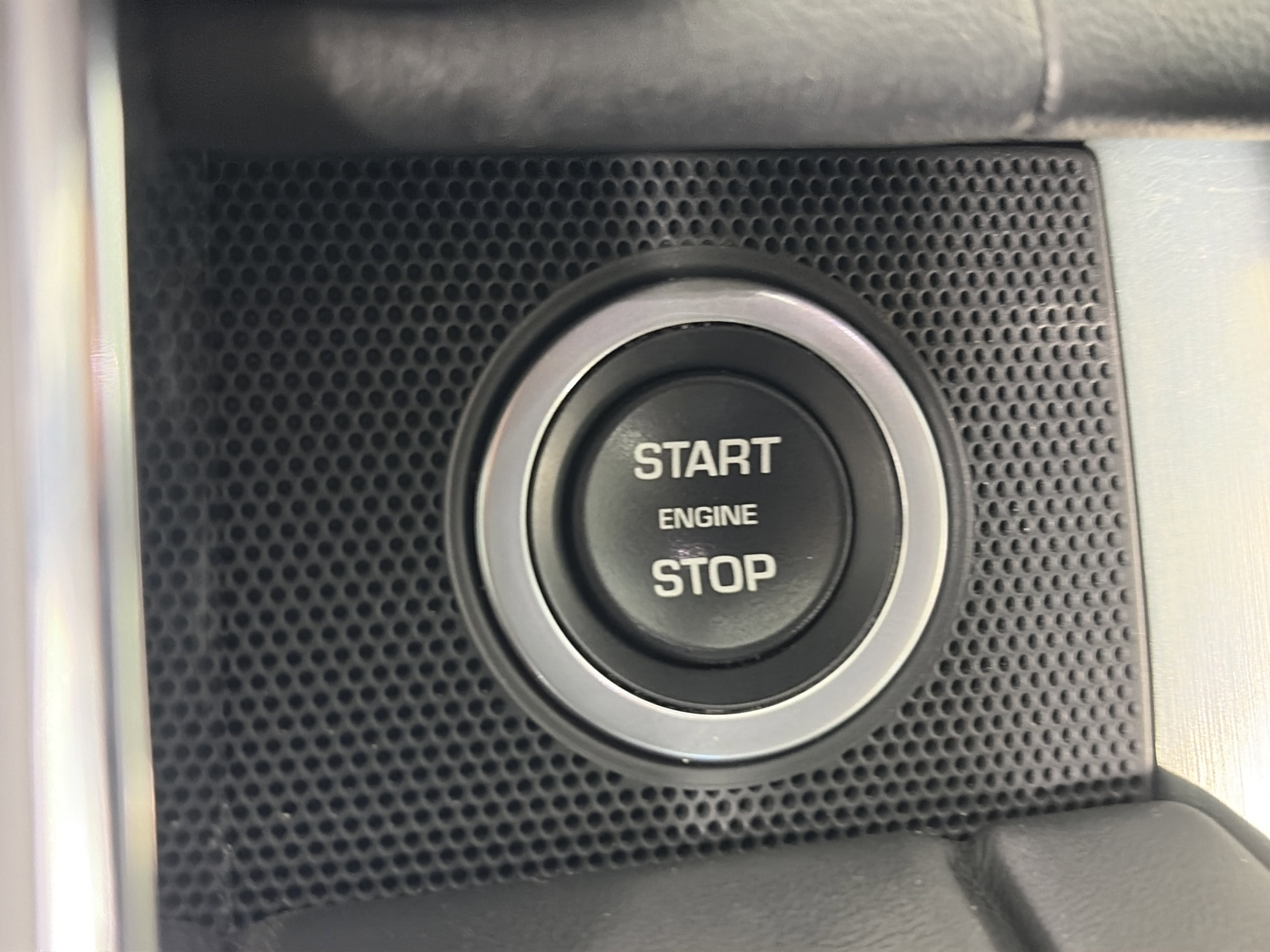 Used 2019 Land Rover Range Rover Long Wheelbase Supercharged image 32