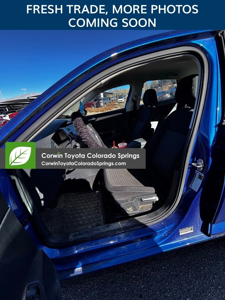 Used 2023 Volkswagen Jetta S image 9