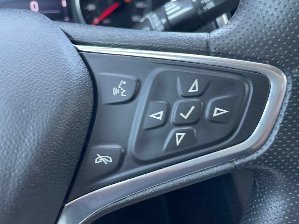 Used 2021 Chevrolet Equinox LT AWD/4WD image 17