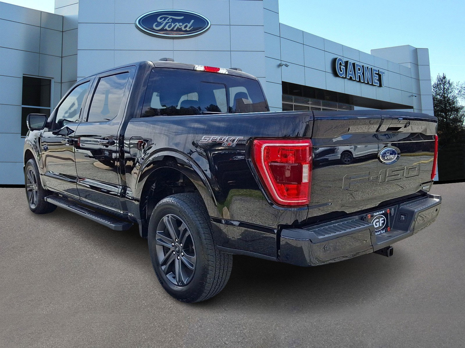 Certified 2023 Ford F150 XLT w/ Equipment Group 302A High image 5