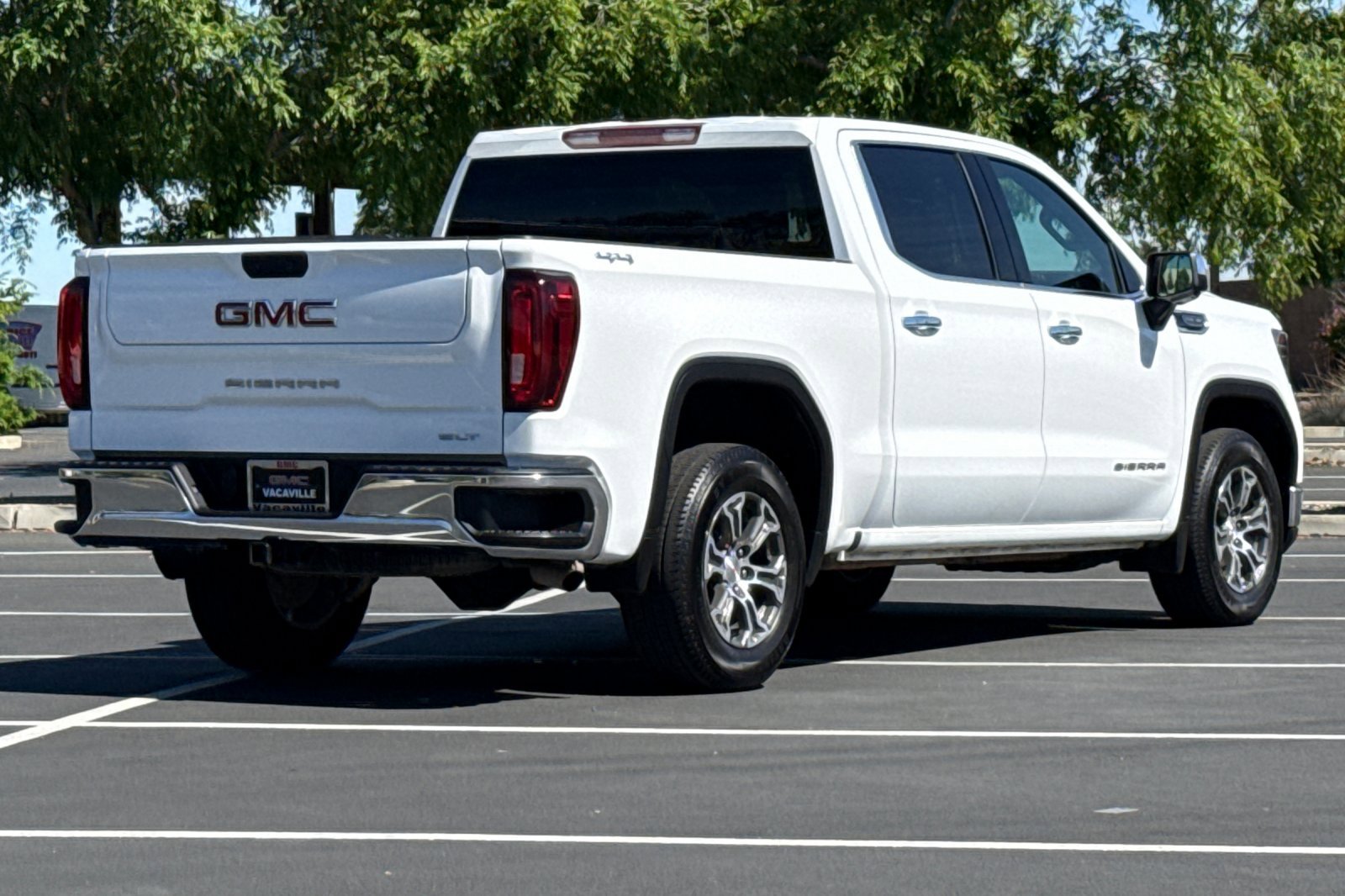 Used 2025 GMC Sierra 1500 SLT image 5