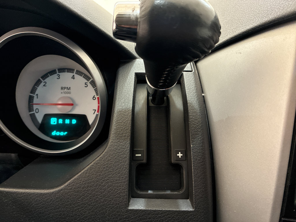 Used 2009 Dodge Grand Caravan SXT FWD image 15