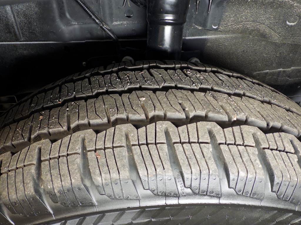 Used 2024 Ford E-Transit Low Roof RWD image 36