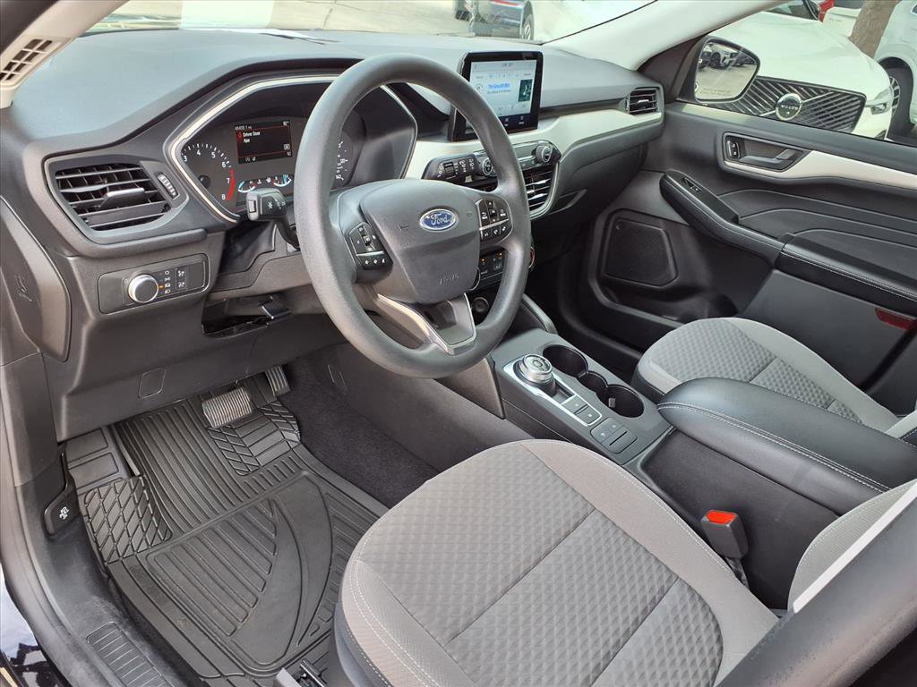 Used 2022 Ford Escape SE image 19