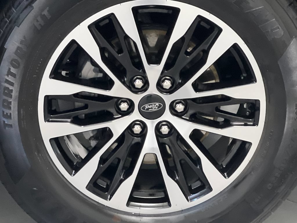 Used 2025 Ford Expedition Platinum AWD/4WD image 87