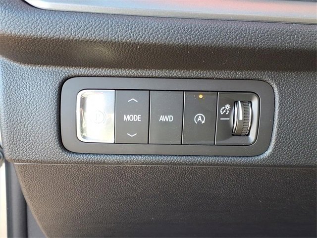 New 2026 Chevrolet Traverse LT w/ Driver Confidence Package image 17