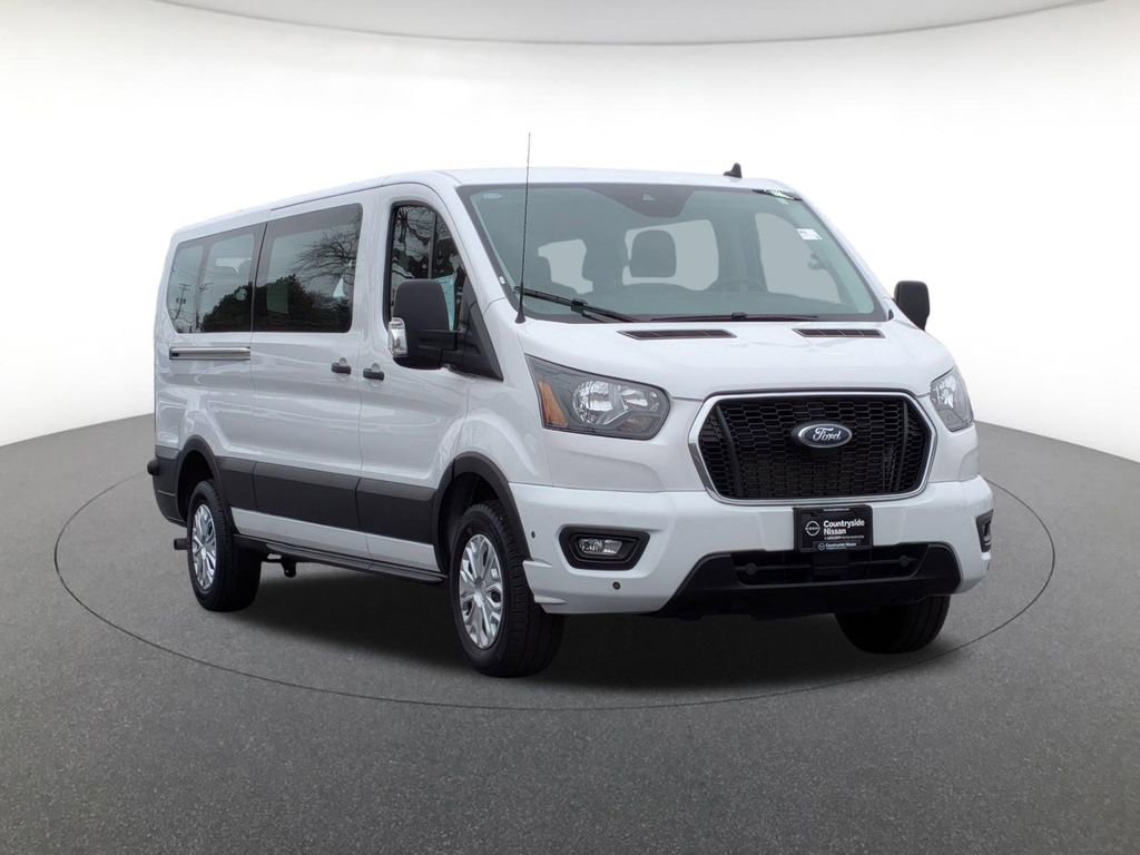 Used 2024 Ford Transit 350 XLT image 3