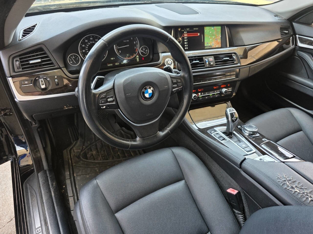 Used 2016 BMW 528i Sedan RWD image 12