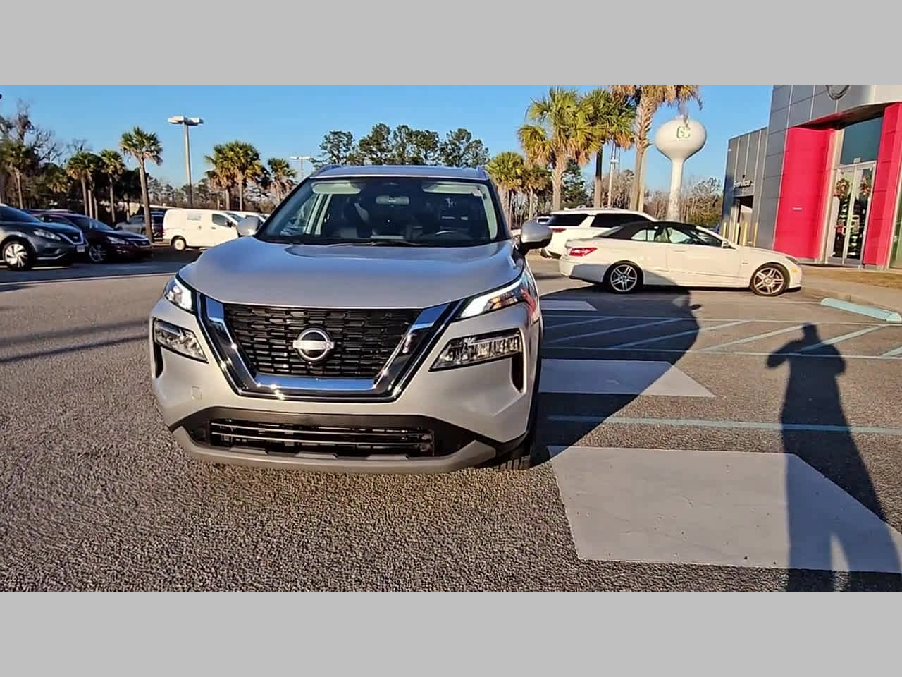 Used 2022 Nissan Rogue SV w/ SV Premium Package image 21