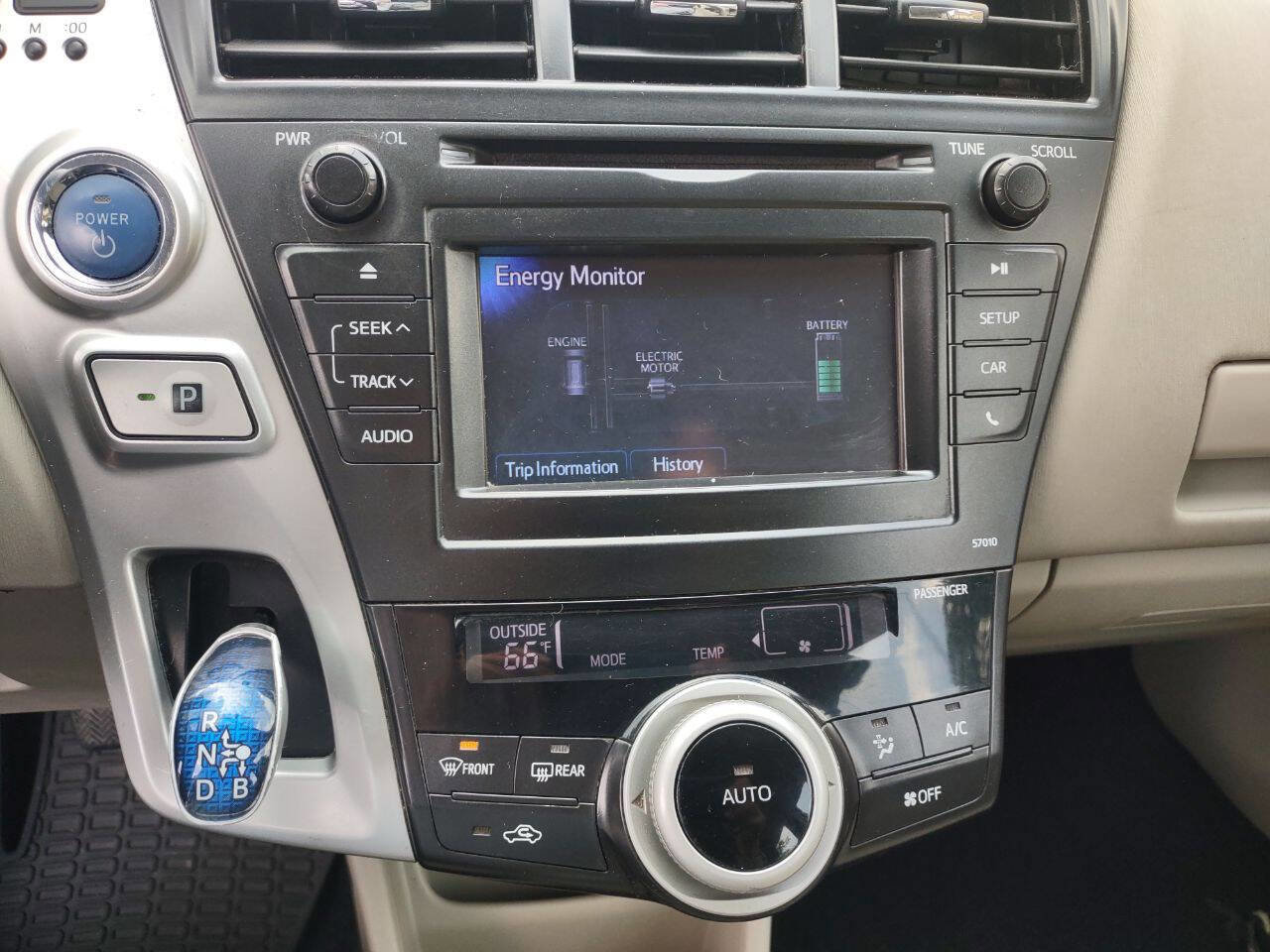 Used 2012 Toyota Prius V Two image 15