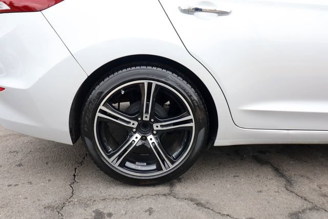 Used 2017 Hyundai Elantra SE FWD image 23