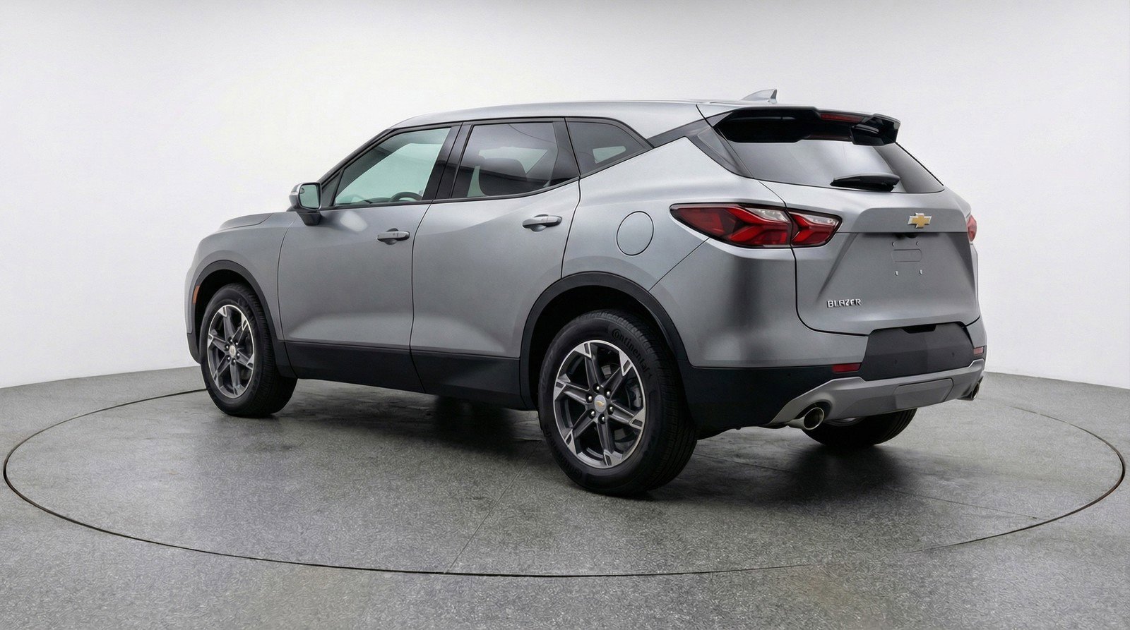 Used 2025 Chevrolet Blazer LT FWD image 6