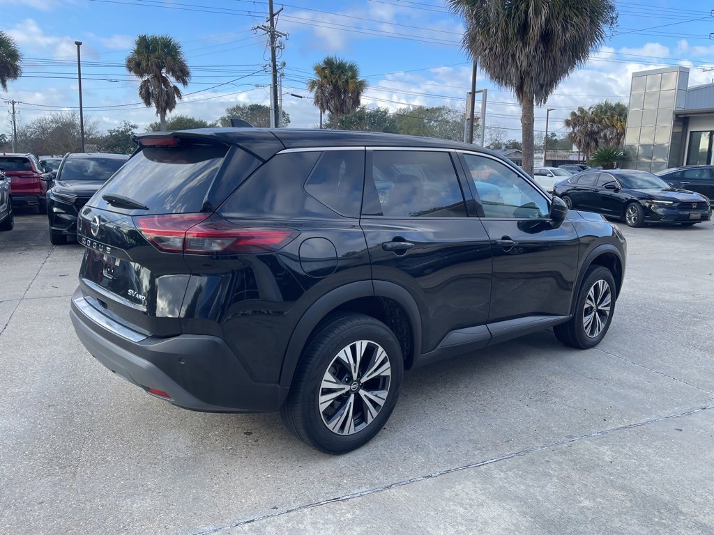 Used 2021 Nissan Rogue SV image 5