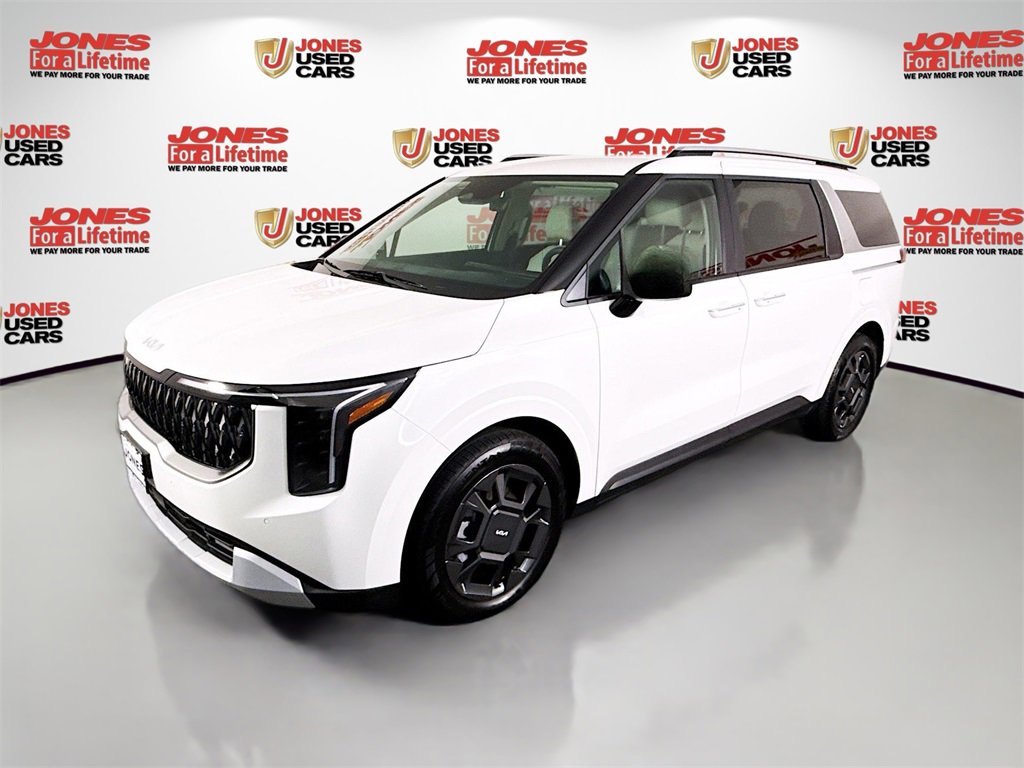 Used 2026 Kia Carnival EX image 14