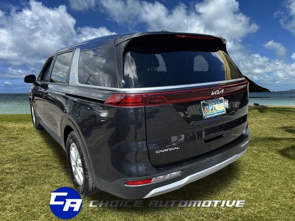 Used 2024 Kia Carnival LX image 5