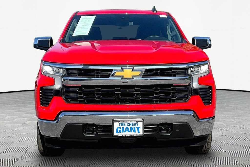 Used 2024 Chevrolet Silverado 1500 LT AWD/4WD image 2