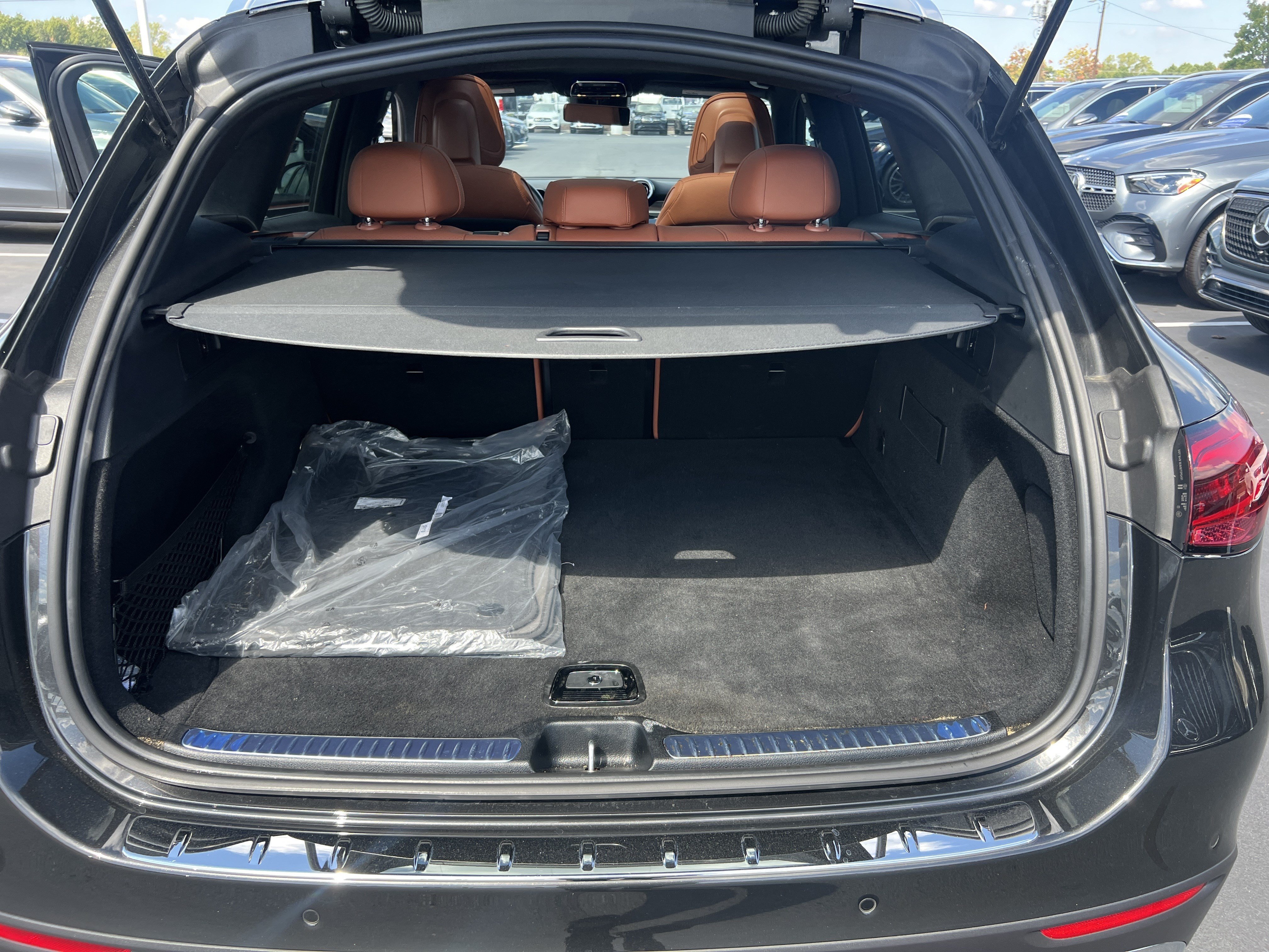 Certified 2026 Mercedes-Benz GLC 300 image 34