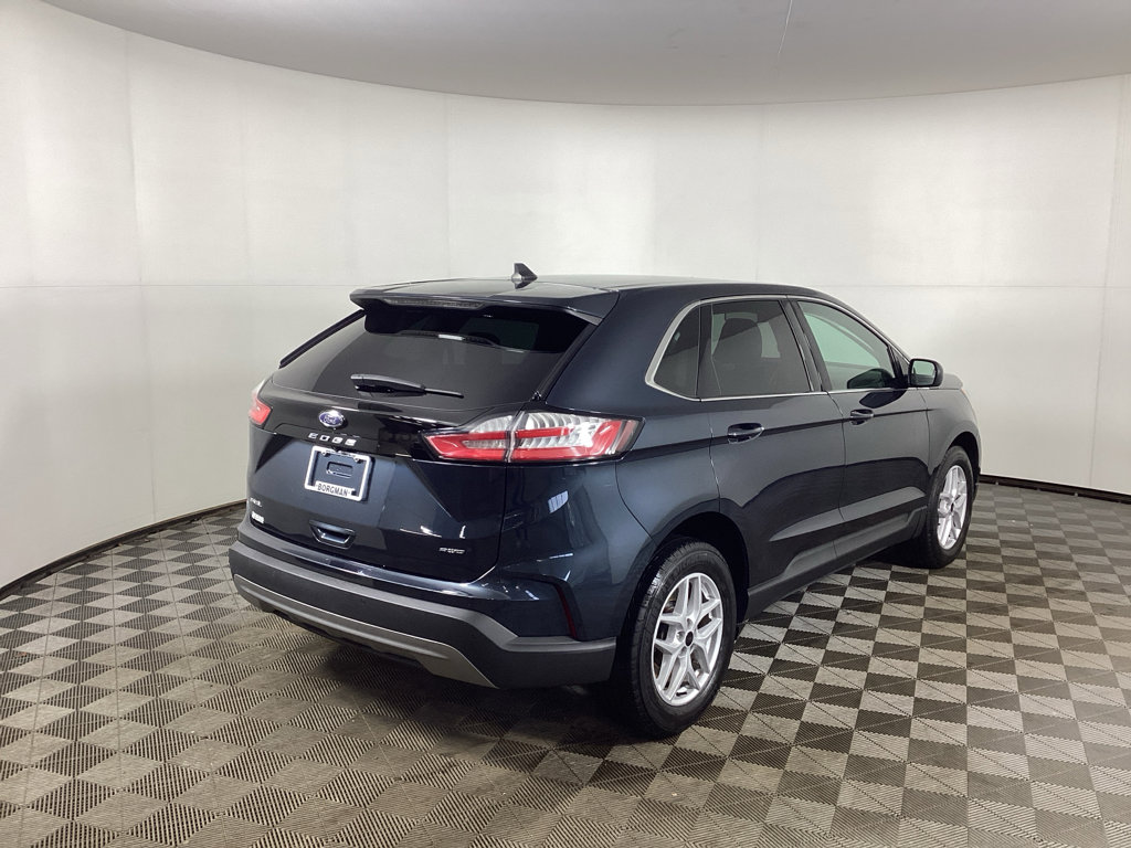 Used 2023 Ford Edge SEL w/ Convenience Package image 2