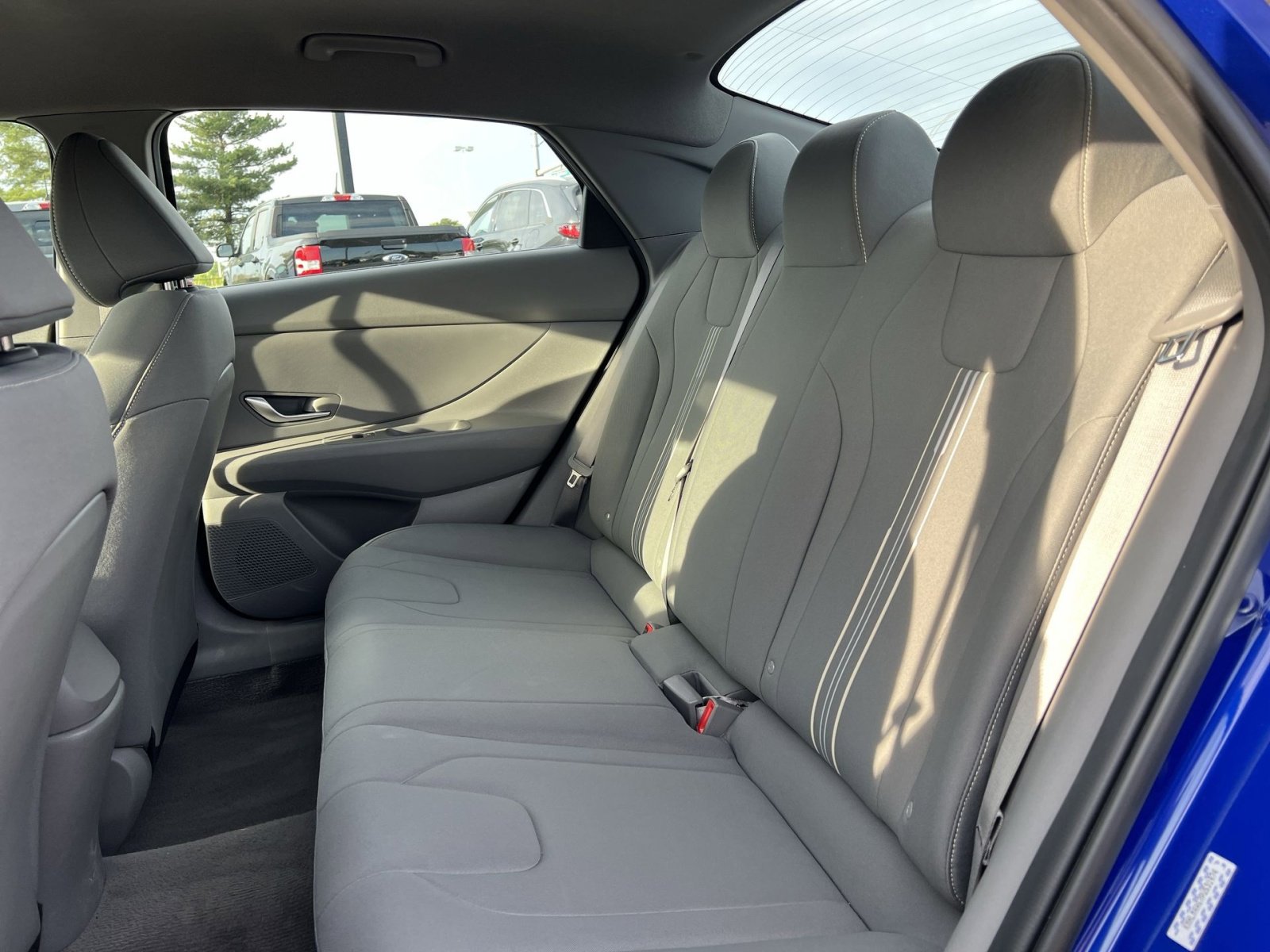 Used 2023 Hyundai Elantra SEL FWD image 31